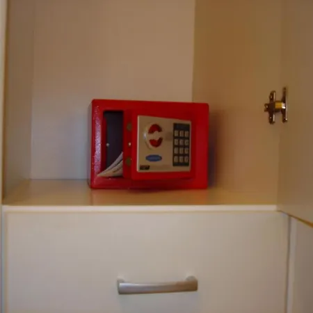 Apartment Romantische Luxuswohnung Mit Garten, Pool
