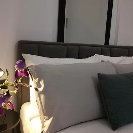 Romantische Luxuswohnung Mit Garten, Pool Vodice